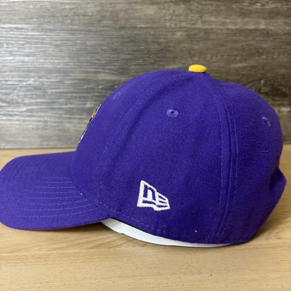 Minnesota Vikings Hat Cap Strap Back Purple Yellow NFL Football Mens New Era